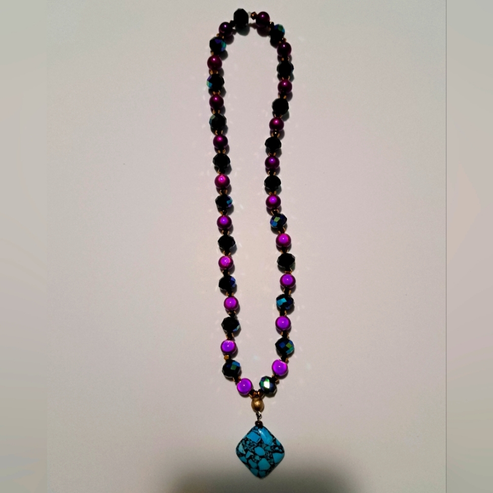 Irridescent Glass Bead Necklace W/ Stone Pendant.